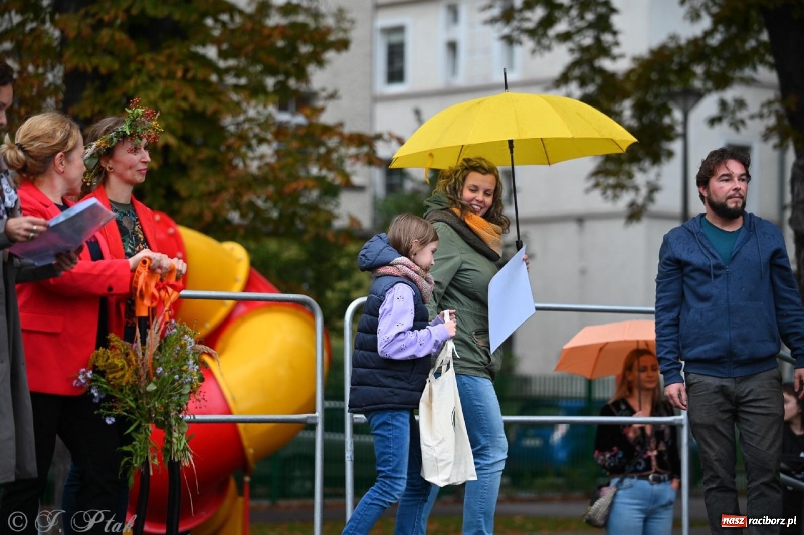 Zdjęcie w galerii na portalu naszraciborz.pl: Święto Dyni w Ogródku Jordanowskim: celebracja jesieni pełna barw i zabawy wiadomości z regionu