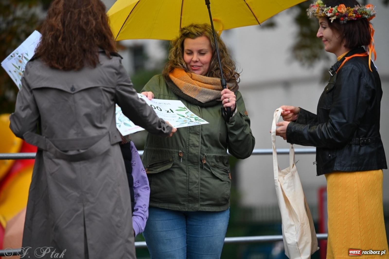 Zdjęcie w galerii na portalu naszraciborz.pl: Święto Dyni w Ogródku Jordanowskim: celebracja jesieni pełna barw i zabawy wiadomości z regionu