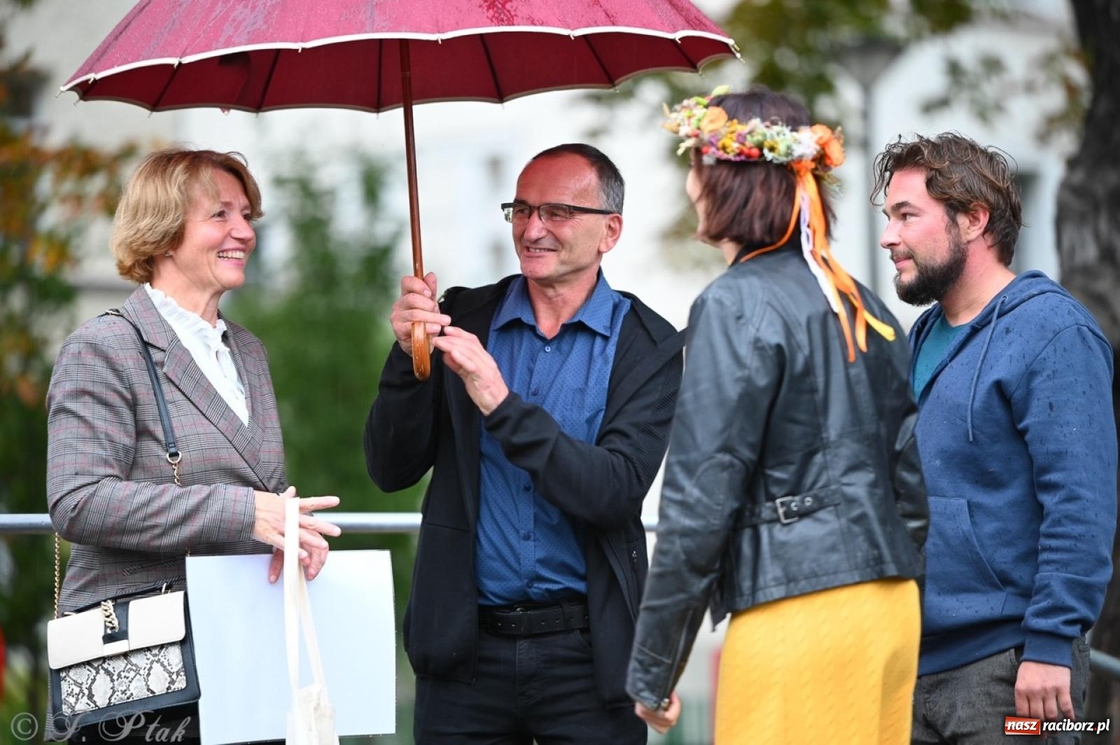 Zdjęcie w galerii na portalu naszraciborz.pl: Święto Dyni w Ogródku Jordanowskim: celebracja jesieni pełna barw i zabawy wiadomości z regionu