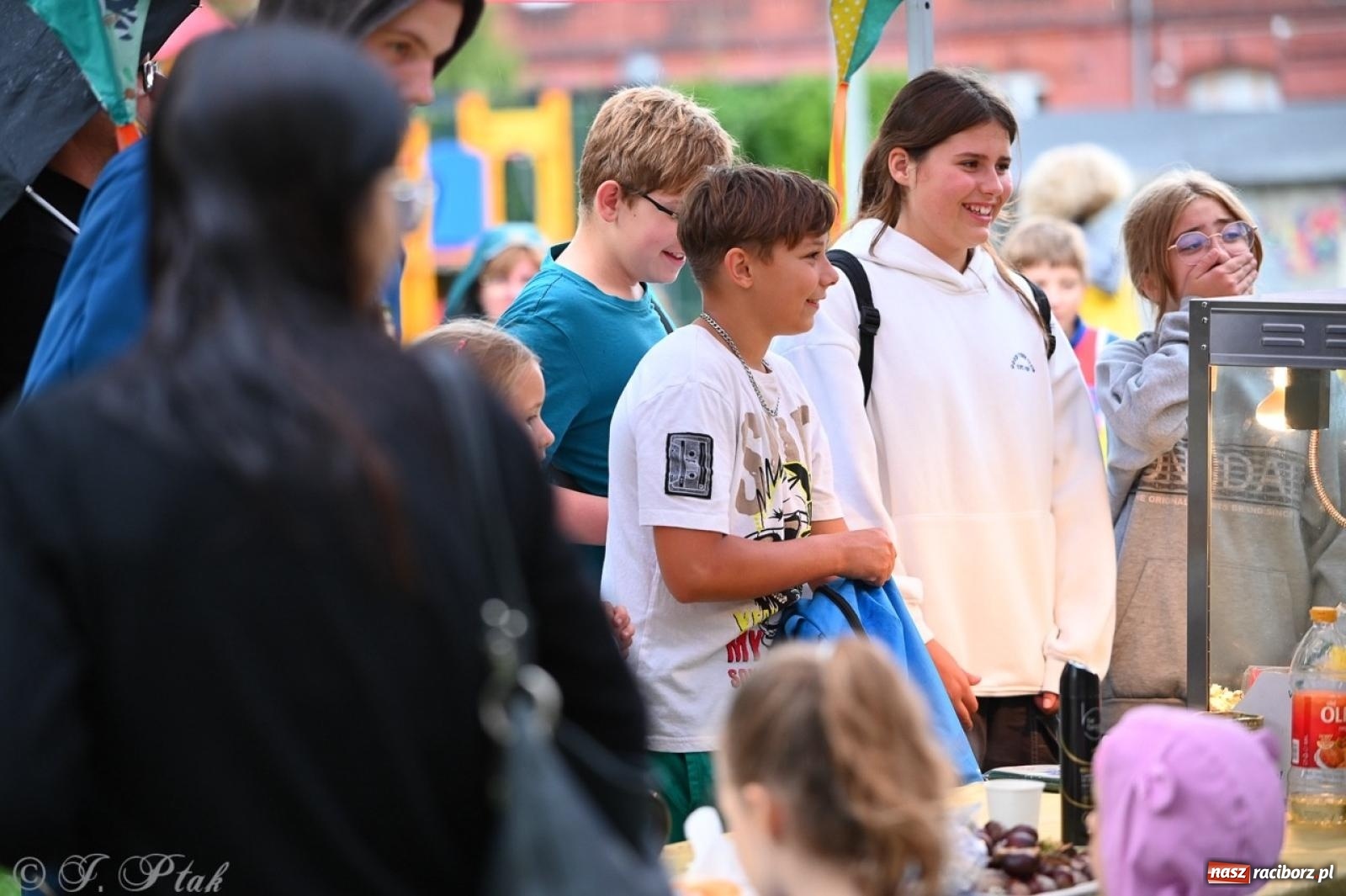 Zdjęcie w galerii na portalu naszraciborz.pl: Święto Dyni w Ogródku Jordanowskim: celebracja jesieni pełna barw i zabawy wiadomości z regionu