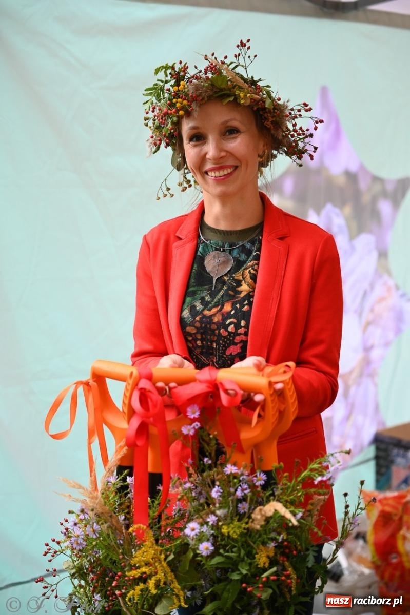 Zdjęcie w galerii na portalu naszraciborz.pl: Święto Dyni w Ogródku Jordanowskim: celebracja jesieni pełna barw i zabawy wiadomości z regionu