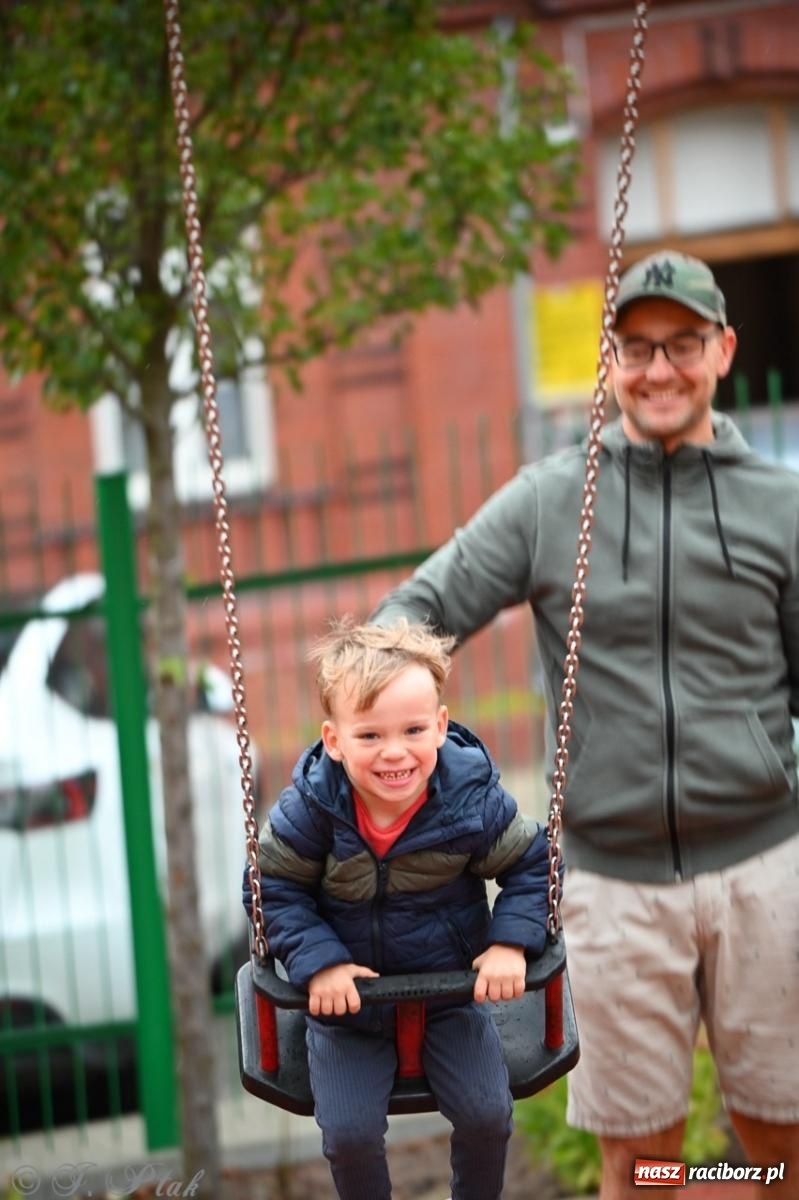 Zdjęcie w galerii na portalu naszraciborz.pl: Święto Dyni w Ogródku Jordanowskim: celebracja jesieni pełna barw i zabawy wiadomości z regionu
