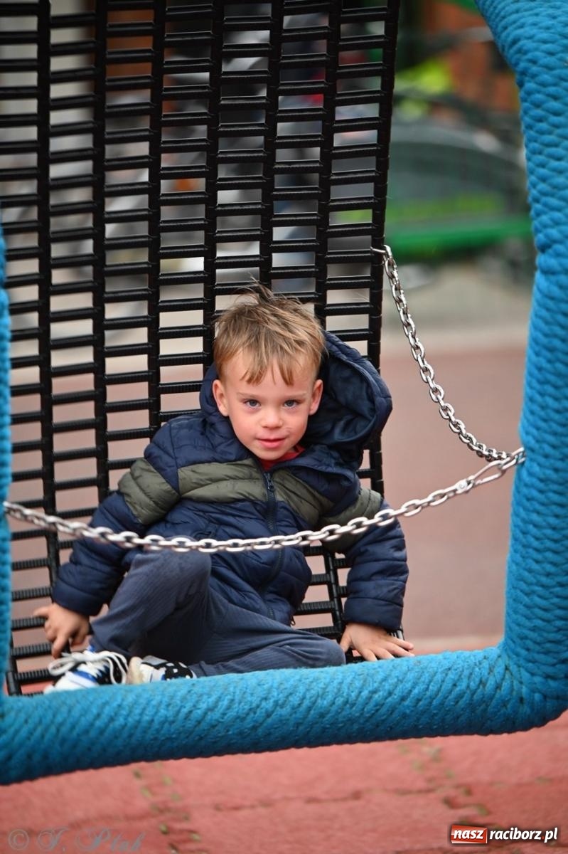 Zdjęcie w galerii na portalu naszraciborz.pl: Święto Dyni w Ogródku Jordanowskim: celebracja jesieni pełna barw i zabawy wiadomości z regionu