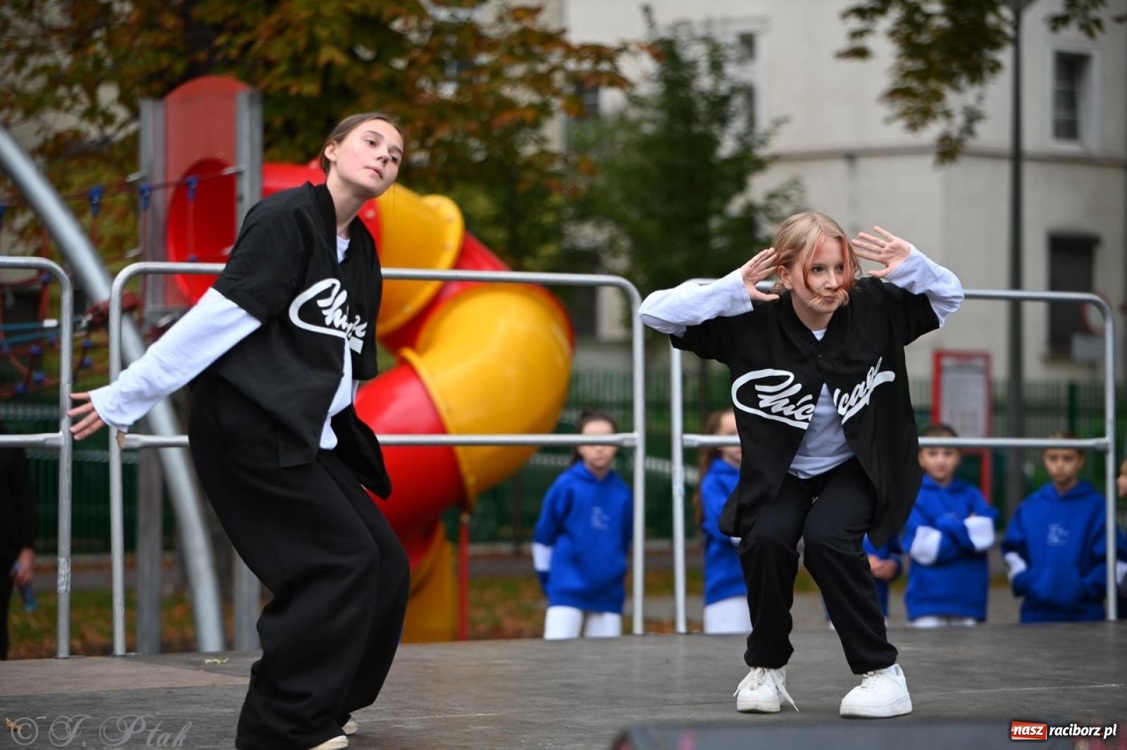 Zdjęcie w galerii na portalu naszraciborz.pl: Święto Dyni w Ogródku Jordanowskim: celebracja jesieni pełna barw i zabawy wiadomości z regionu
