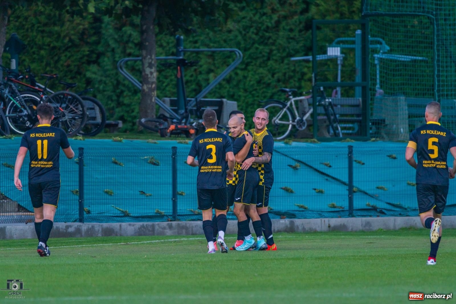 Zdjęcie w galerii na portalu naszraciborz.pl: A klasa. Osiem goli i niespodzianka. Chałupki pokonały wicelidera [FOTO] wiadomości z regionu
