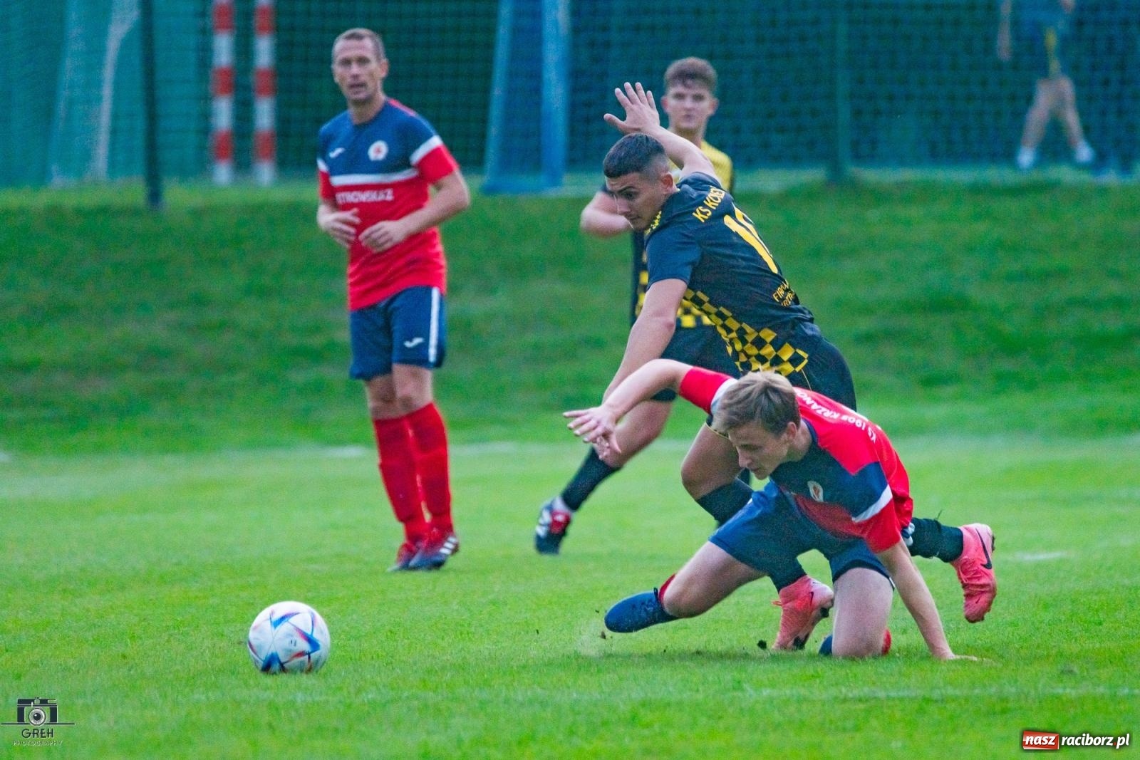 Zdjęcie w galerii na portalu naszraciborz.pl: A klasa. Osiem goli i niespodzianka. Chałupki pokonały wicelidera [FOTO] wiadomości z regionu