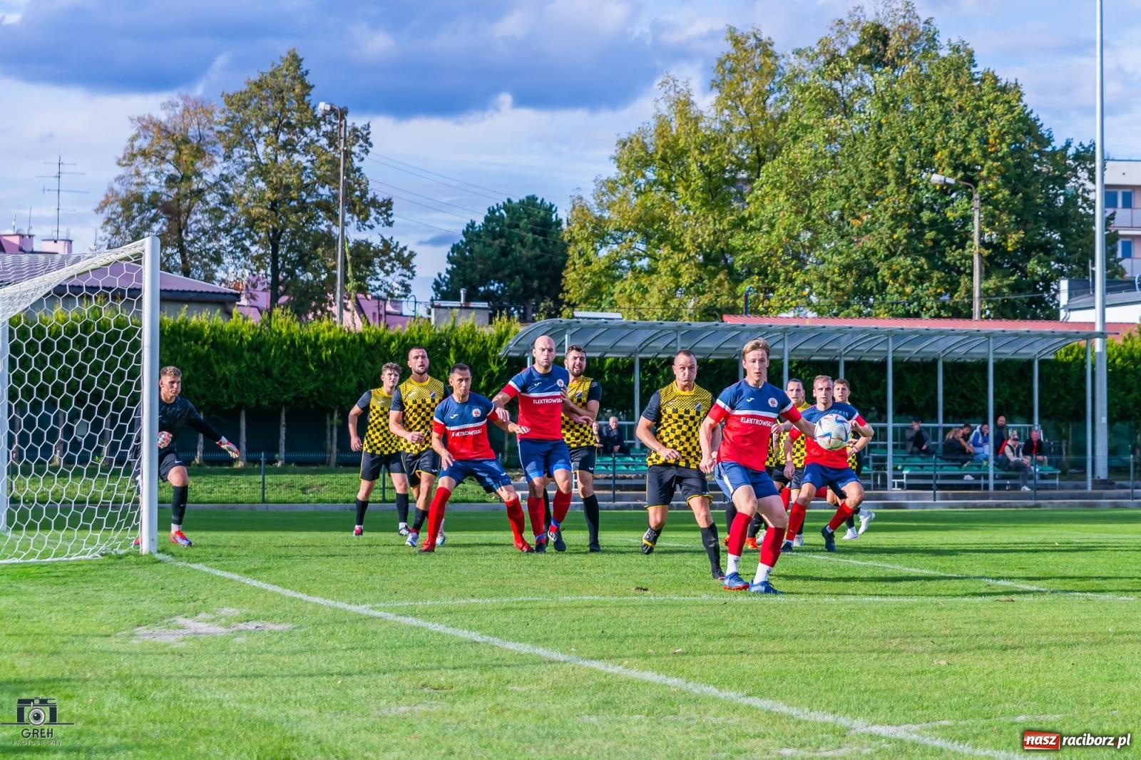 Zdjęcie w galerii na portalu naszraciborz.pl: A klasa. Osiem goli i niespodzianka. Chałupki pokonały wicelidera [FOTO] wiadomości z regionu