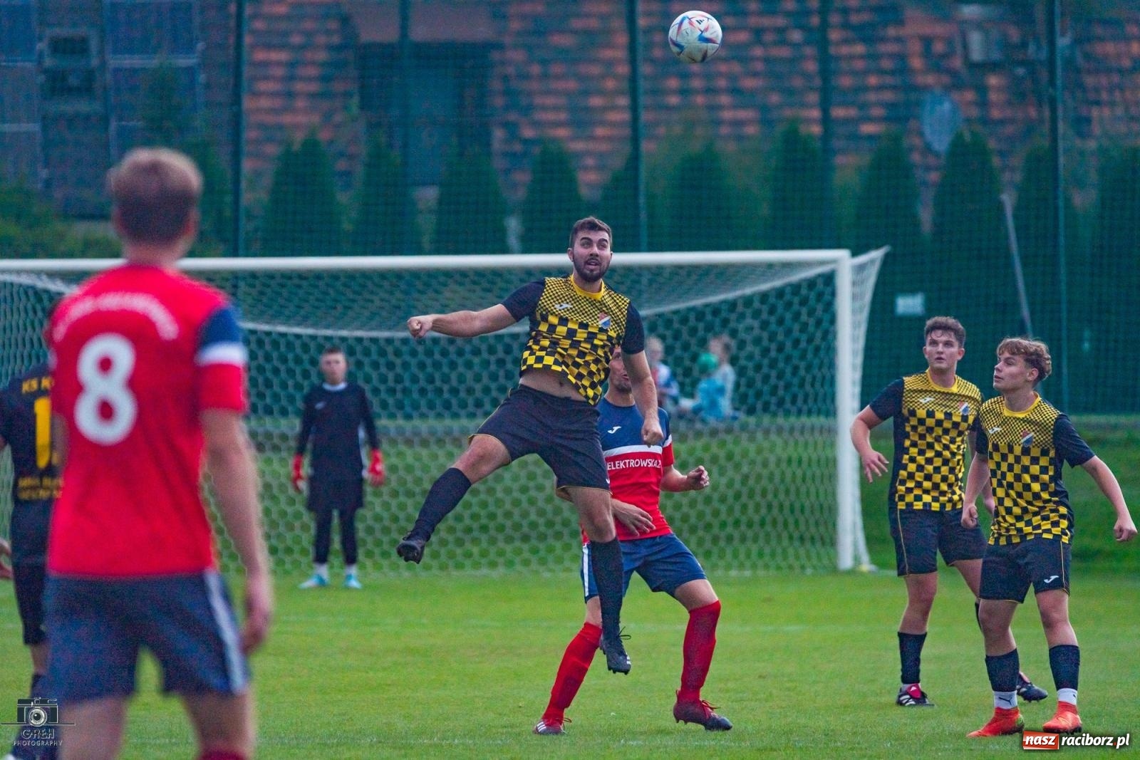 Zdjęcie w galerii na portalu naszraciborz.pl: A klasa. Osiem goli i niespodzianka. Chałupki pokonały wicelidera [FOTO] wiadomości z regionu