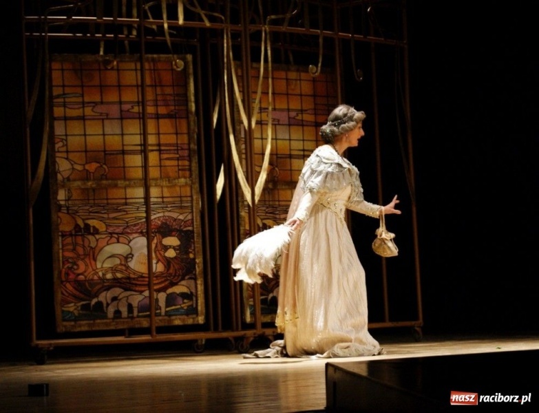 Zdjęcie w galerii na portalu naszraciborz.pl: Przywitali wiosnę Księżniczką Czardasza wiadomości z regionu