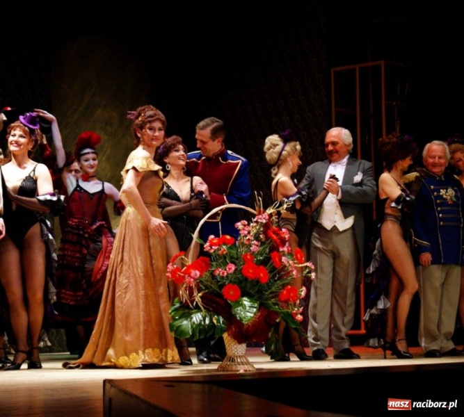 Zdjęcie w galerii na portalu naszraciborz.pl: Przywitali wiosnę Księżniczką Czardasza wiadomości z regionu