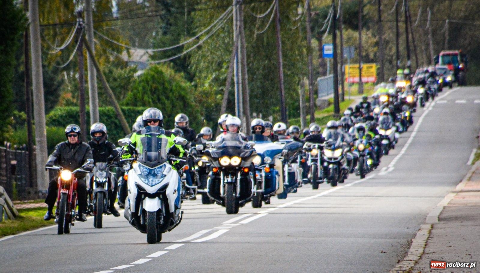 Zdjęcie w galerii na portalu naszraciborz.pl: Zakończenie sezonu motocyklowego 2024 w Raciborzu: piknik, msza i wspólna przejażdżka wiadomości z regionu