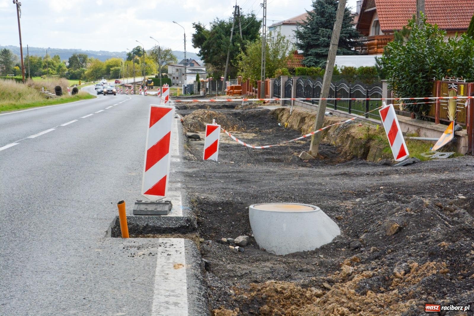 Zdjęcie w galerii na portalu naszraciborz.pl: Trwa budowa ciągu pieszo-rowerowego w Miedoni [FOTO] wiadomości z regionu