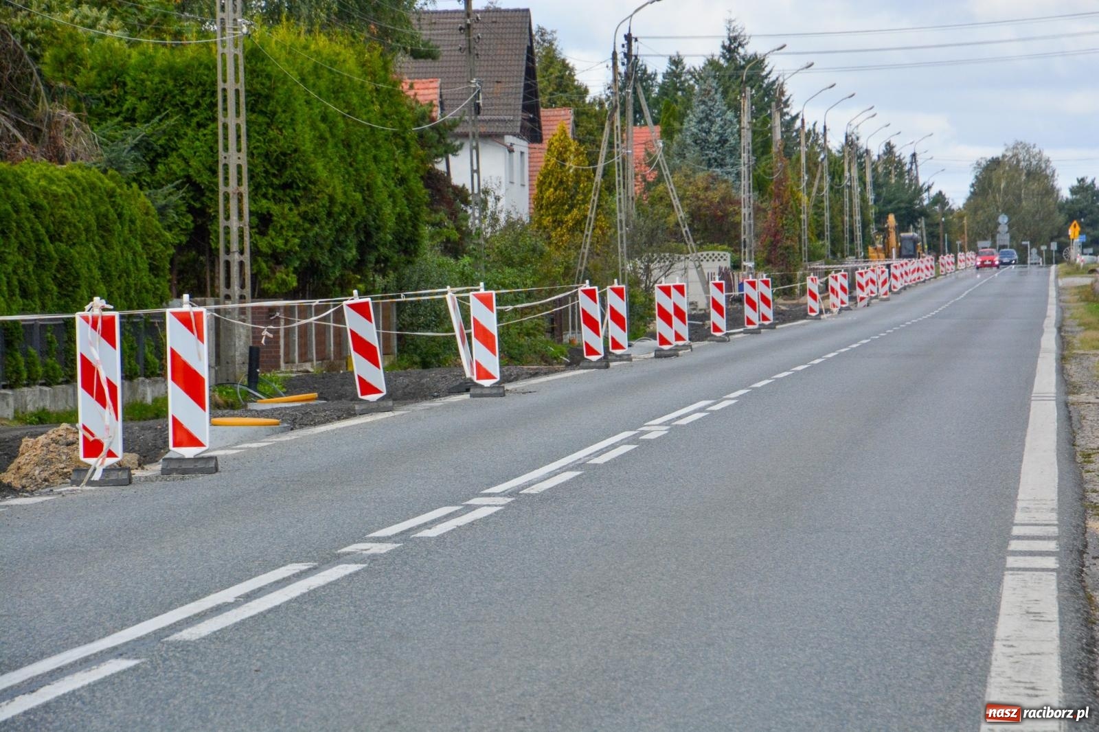 Zdjęcie w galerii na portalu naszraciborz.pl: Trwa budowa ciągu pieszo-rowerowego w Miedoni [FOTO] wiadomości z regionu