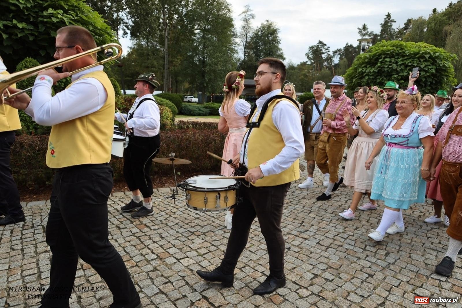 Zdjęcie w galerii na portalu naszraciborz.pl: Raciborski Oktoberfest w Szymocicach: bawarskie klimaty i świetna zabawa [FOTO i WIDEO] wiadomości z regionu