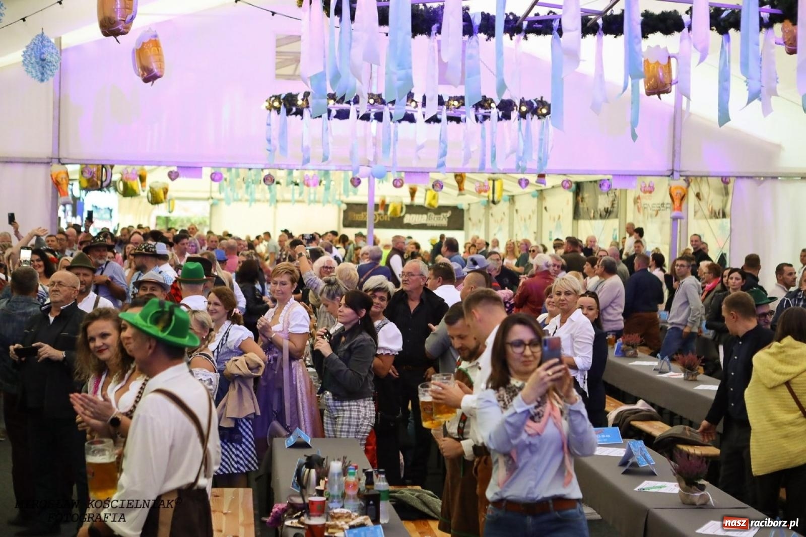 Zdjęcie w galerii na portalu naszraciborz.pl: Raciborski Oktoberfest w Szymocicach: bawarskie klimaty i świetna zabawa [FOTO i WIDEO] wiadomości z regionu