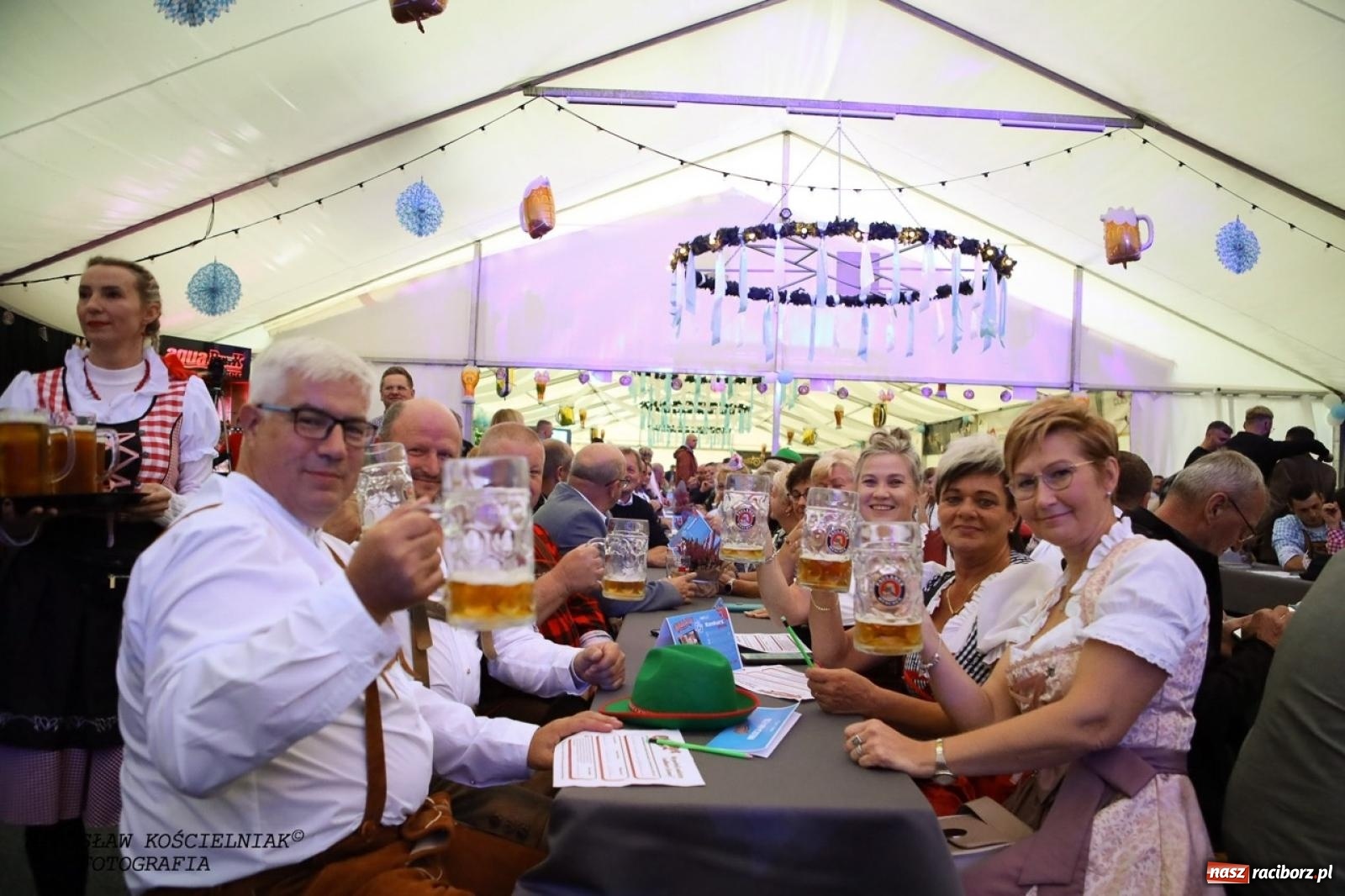 Zdjęcie w galerii na portalu naszraciborz.pl: Raciborski Oktoberfest w Szymocicach: bawarskie klimaty i świetna zabawa [FOTO i WIDEO] wiadomości z regionu