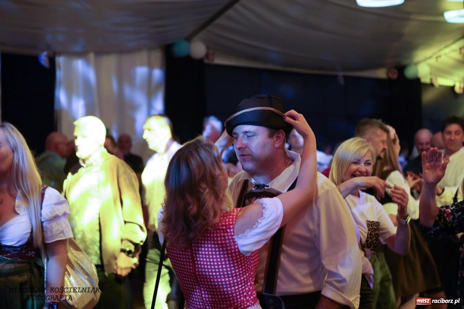 Zdjęcie w galerii na portalu naszraciborz.pl: Raciborski Oktoberfest w Szymocicach: bawarskie klimaty i świetna zabawa [FOTO i WIDEO] wiadomości z regionu