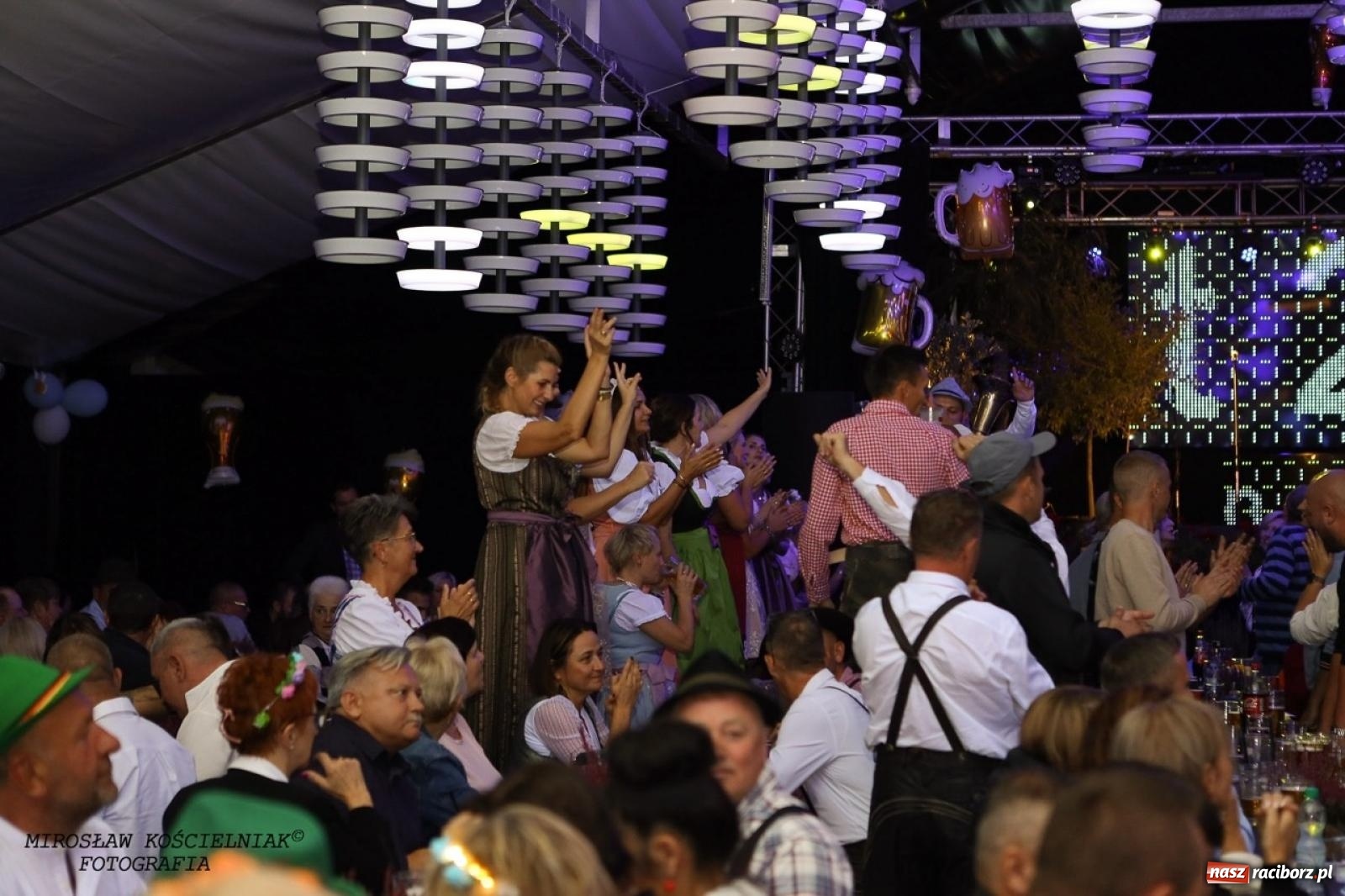 Zdjęcie w galerii na portalu naszraciborz.pl: Raciborski Oktoberfest w Szymocicach: bawarskie klimaty i świetna zabawa [FOTO i WIDEO] wiadomości z regionu