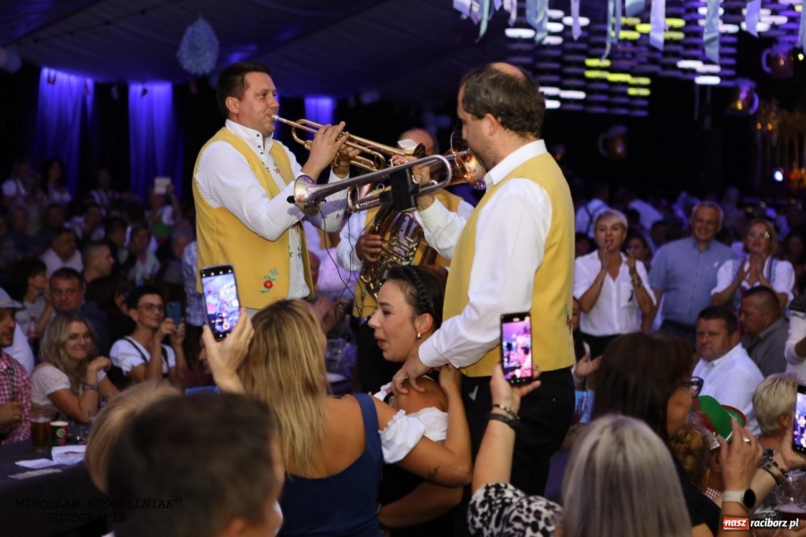 Zdjęcie w galerii na portalu naszraciborz.pl: Raciborski Oktoberfest w Szymocicach: bawarskie klimaty i świetna zabawa [FOTO i WIDEO] wiadomości z regionu