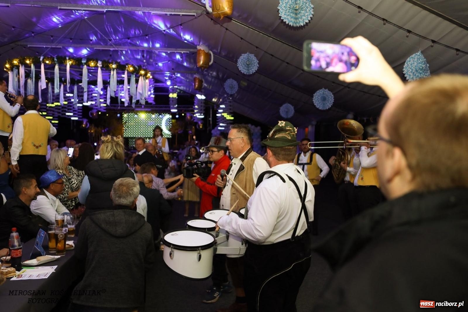 Zdjęcie w galerii na portalu naszraciborz.pl: Raciborski Oktoberfest w Szymocicach: bawarskie klimaty i świetna zabawa [FOTO i WIDEO] wiadomości z regionu