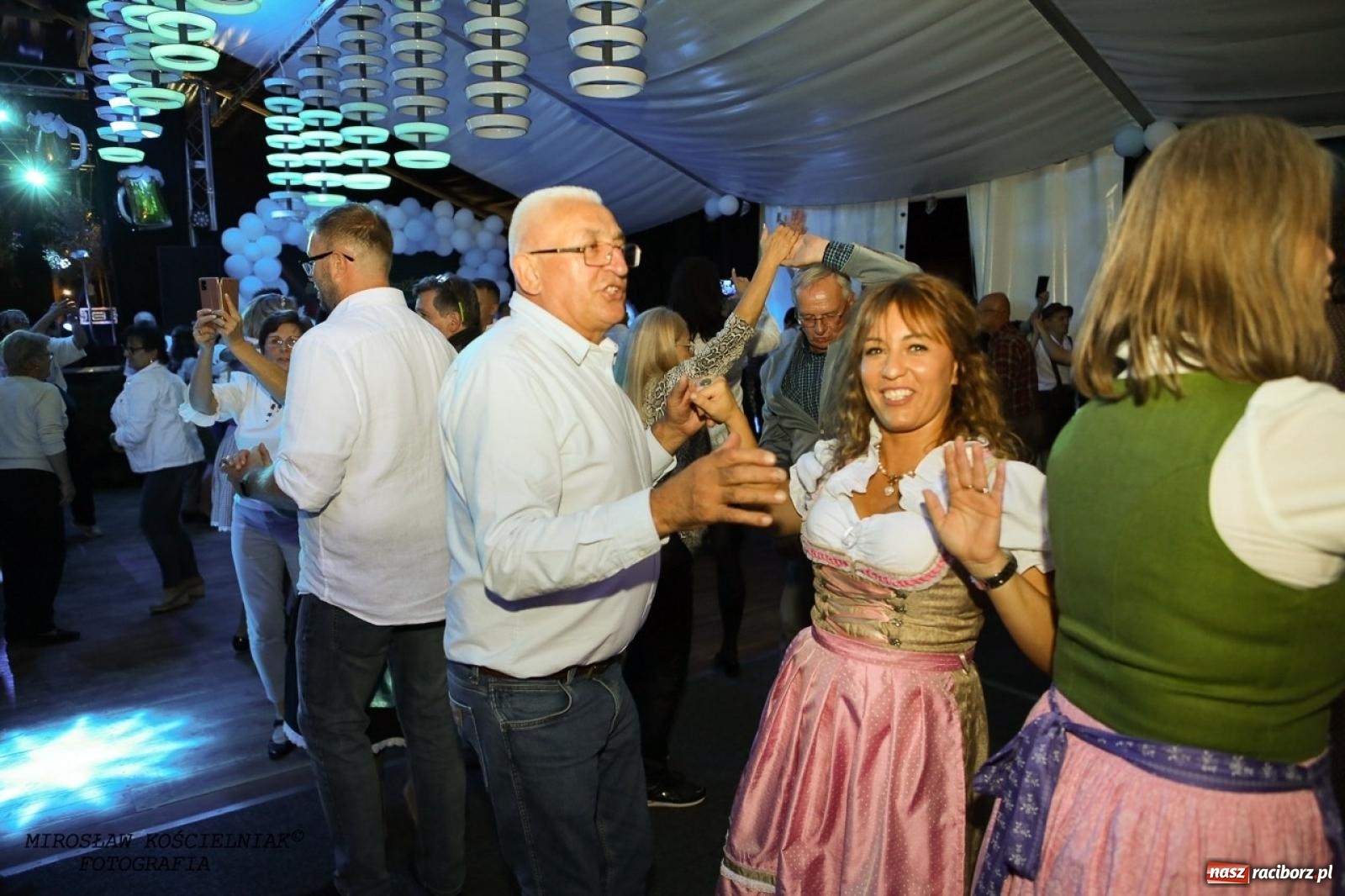 Zdjęcie w galerii na portalu naszraciborz.pl: Raciborski Oktoberfest w Szymocicach: bawarskie klimaty i świetna zabawa [FOTO i WIDEO] wiadomości z regionu