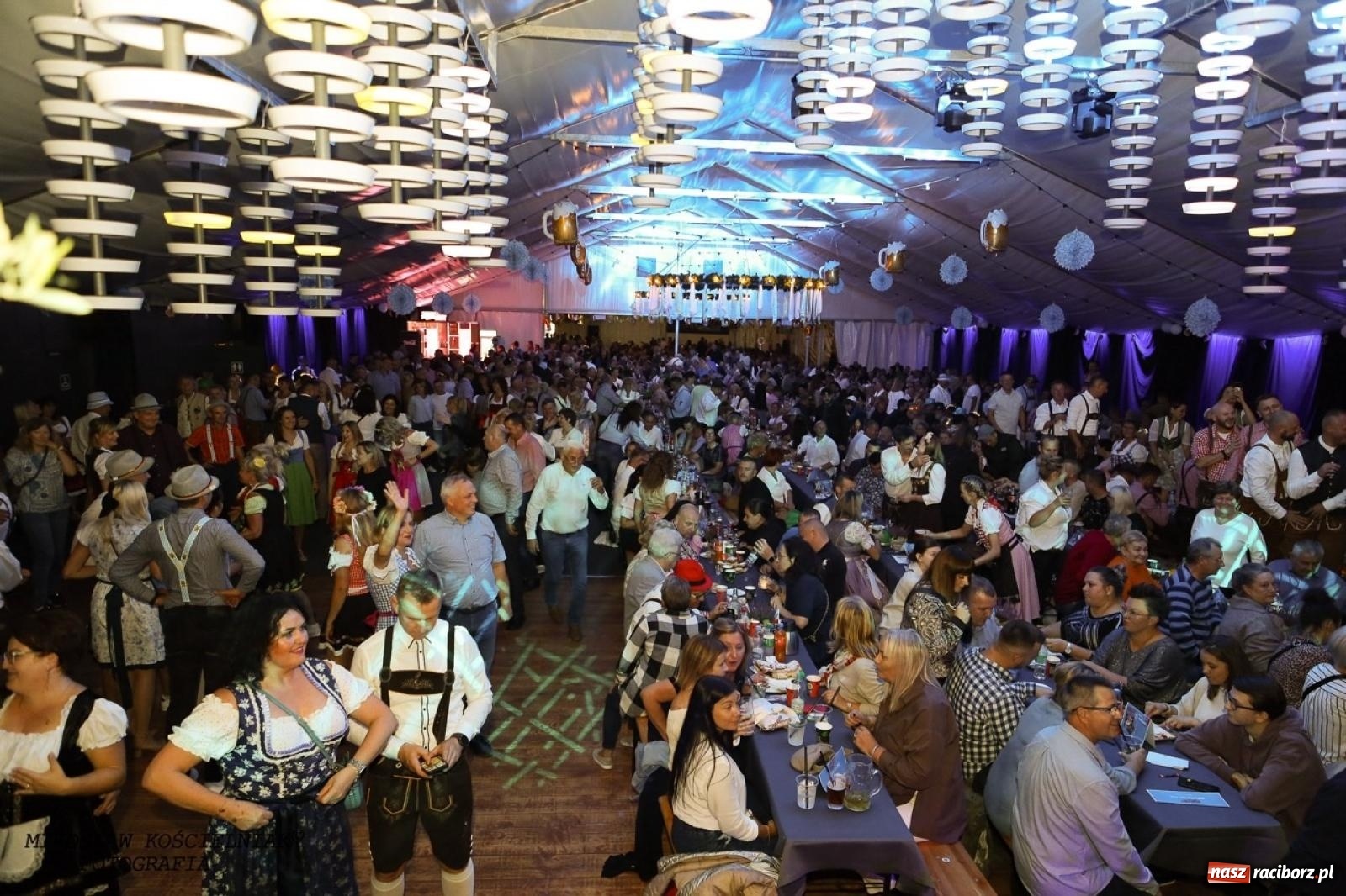 Zdjęcie w galerii na portalu naszraciborz.pl: Raciborski Oktoberfest w Szymocicach: bawarskie klimaty i świetna zabawa [FOTO i WIDEO] wiadomości z regionu