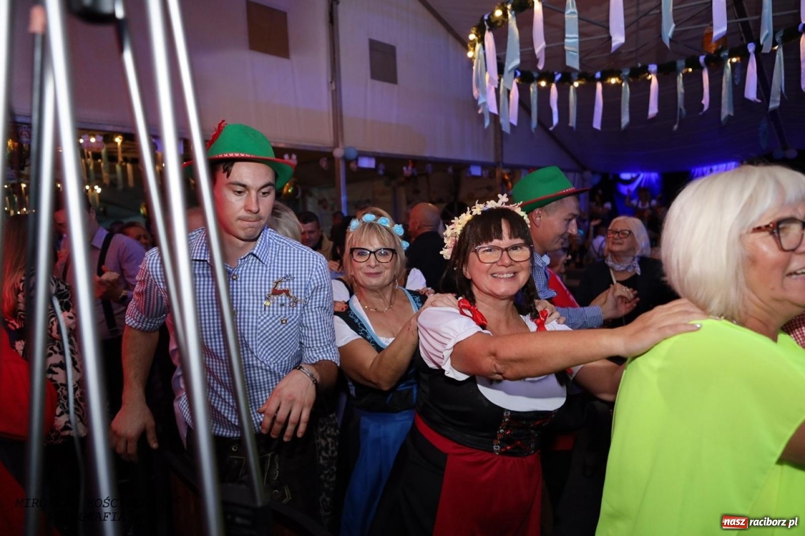Zdjęcie w galerii na portalu naszraciborz.pl: Raciborski Oktoberfest w Szymocicach: bawarskie klimaty i świetna zabawa [FOTO i WIDEO] wiadomości z regionu