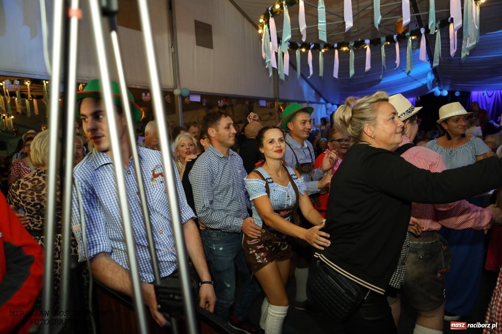 Zdjęcie w galerii na portalu naszraciborz.pl: Raciborski Oktoberfest w Szymocicach: bawarskie klimaty i świetna zabawa [FOTO i WIDEO] wiadomości z regionu