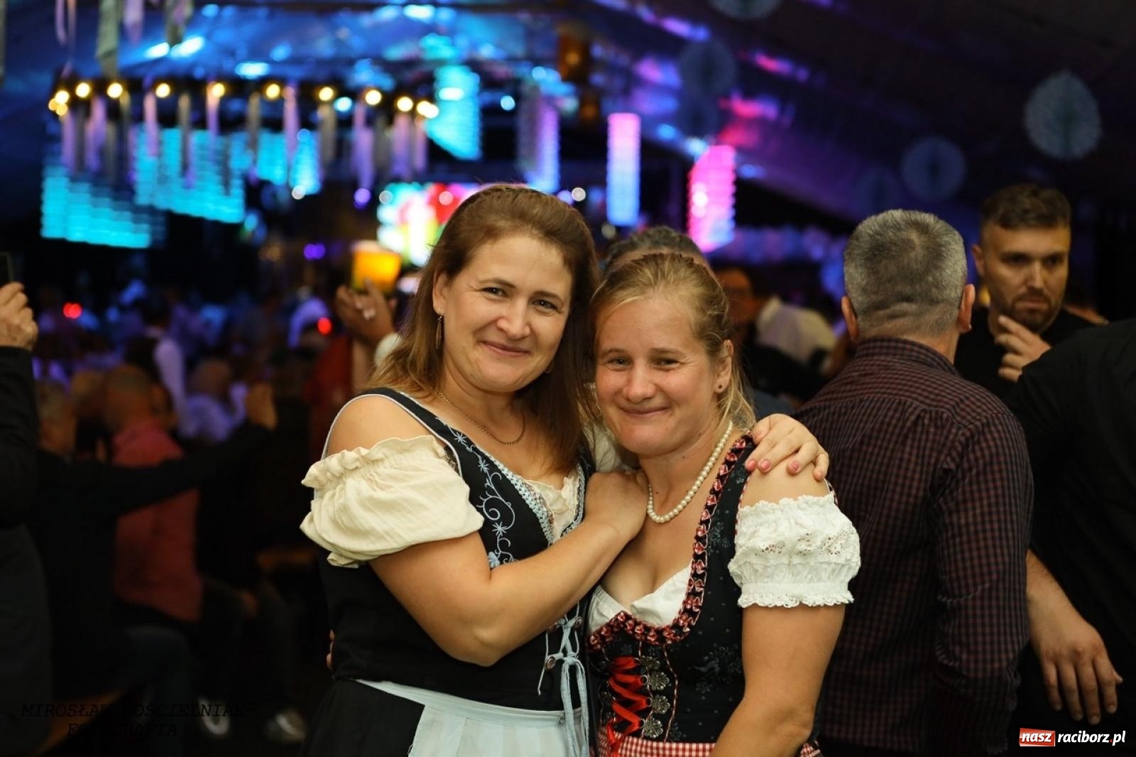 Zdjęcie w galerii na portalu naszraciborz.pl: Raciborski Oktoberfest w Szymocicach: bawarskie klimaty i świetna zabawa [FOTO i WIDEO] wiadomości z regionu
