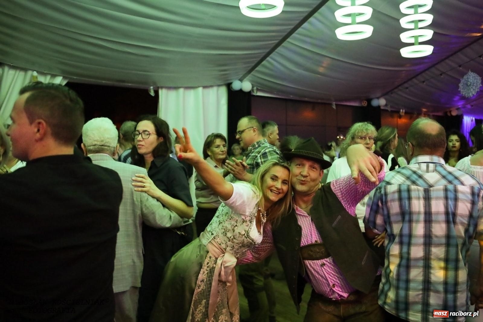 Zdjęcie w galerii na portalu naszraciborz.pl: Raciborski Oktoberfest w Szymocicach: bawarskie klimaty i świetna zabawa [FOTO i WIDEO] wiadomości z regionu