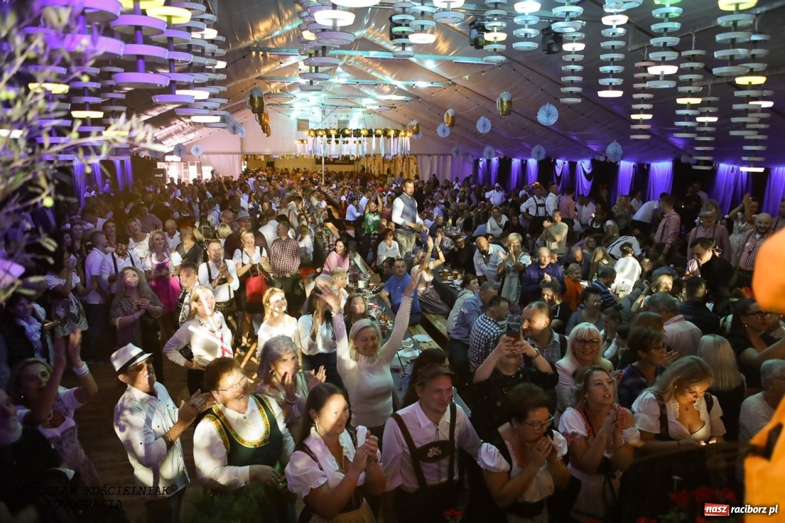 Zdjęcie w galerii na portalu naszraciborz.pl: Raciborski Oktoberfest w Szymocicach: bawarskie klimaty i świetna zabawa [FOTO i WIDEO] wiadomości z regionu