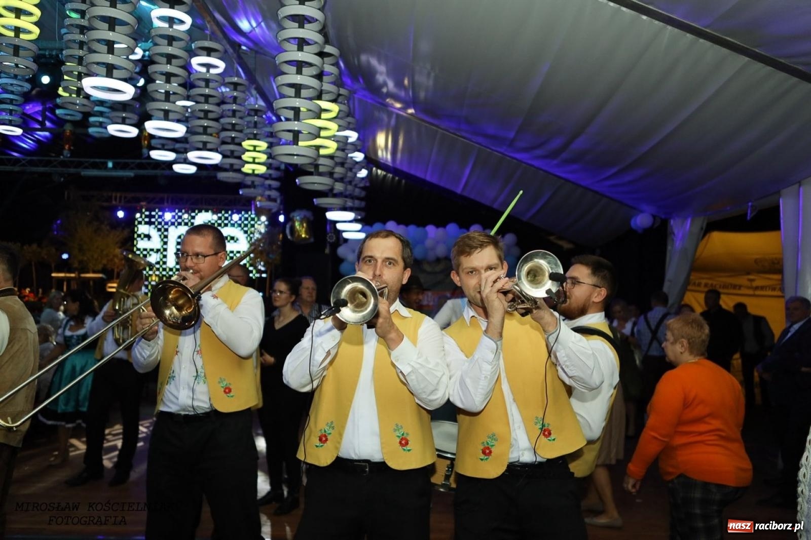 Zdjęcie w galerii na portalu naszraciborz.pl: Raciborski Oktoberfest w Szymocicach: bawarskie klimaty i świetna zabawa [FOTO i WIDEO] wiadomości z regionu