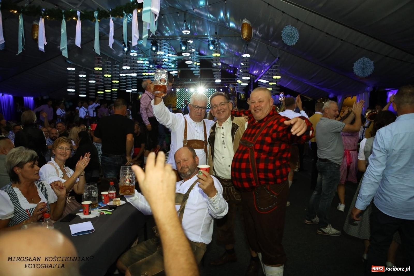 Zdjęcie w galerii na portalu naszraciborz.pl: Raciborski Oktoberfest w Szymocicach: bawarskie klimaty i świetna zabawa [FOTO i WIDEO] wiadomości z regionu