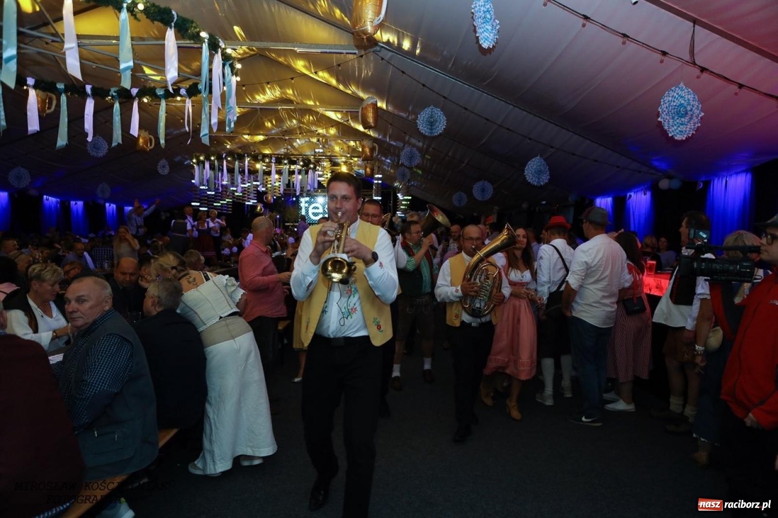 Zdjęcie w galerii na portalu naszraciborz.pl: Raciborski Oktoberfest w Szymocicach: bawarskie klimaty i świetna zabawa [FOTO i WIDEO] wiadomości z regionu