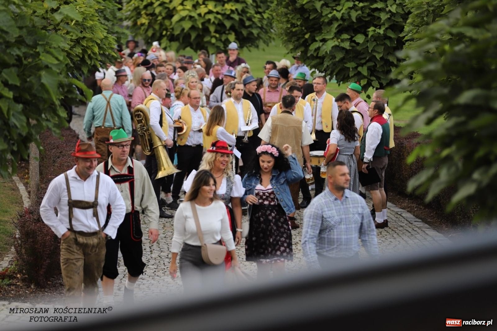 Zdjęcie w galerii na portalu naszraciborz.pl: Raciborski Oktoberfest w Szymocicach: bawarskie klimaty i świetna zabawa [FOTO i WIDEO] wiadomości z regionu