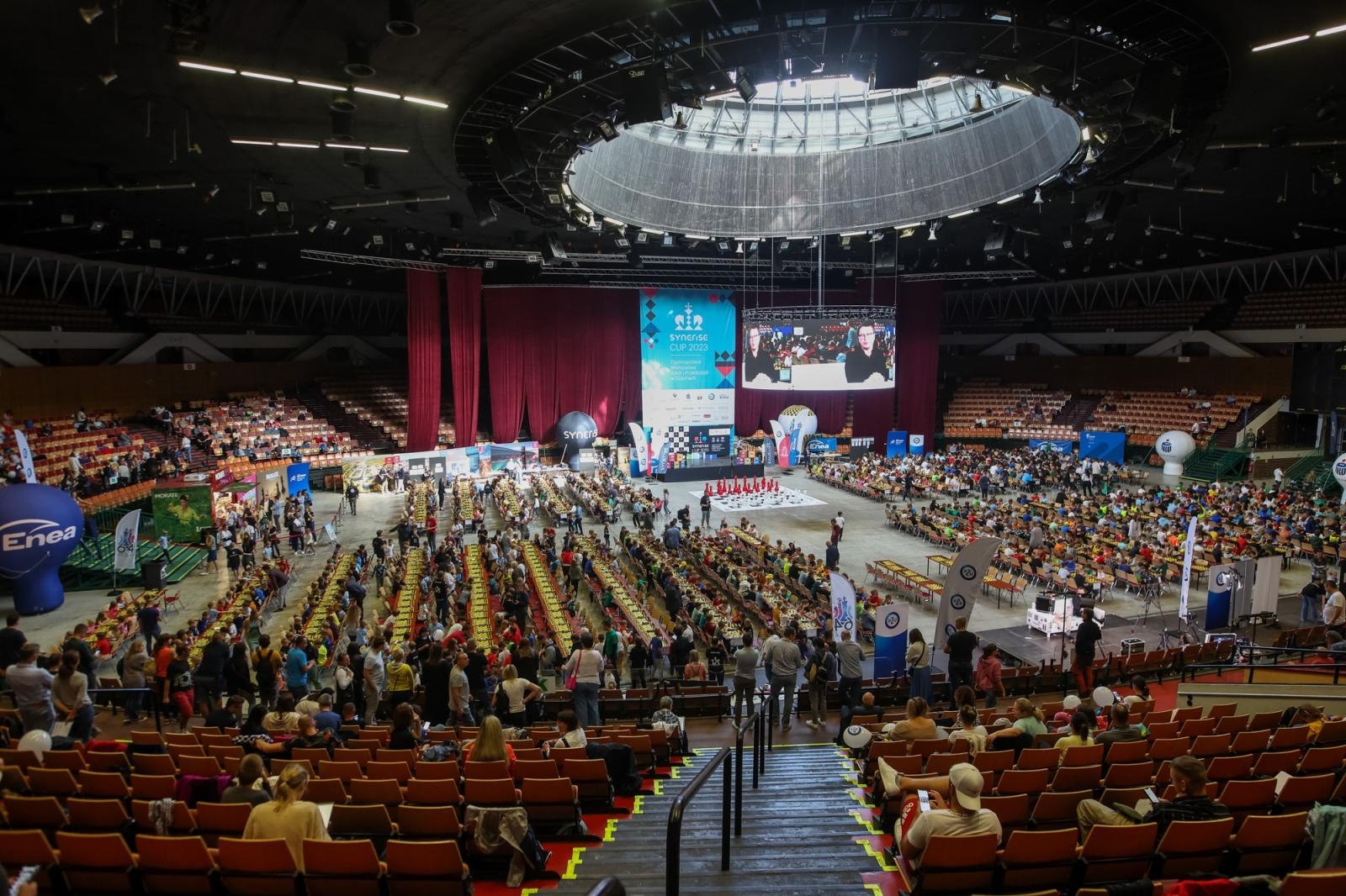 Zdjęcie w galerii na portalu naszraciborz.pl: Tłumy młodych szachistów znów zawładną Spodkiem! Święto szachów w legendarnej hali wiadomości z regionu