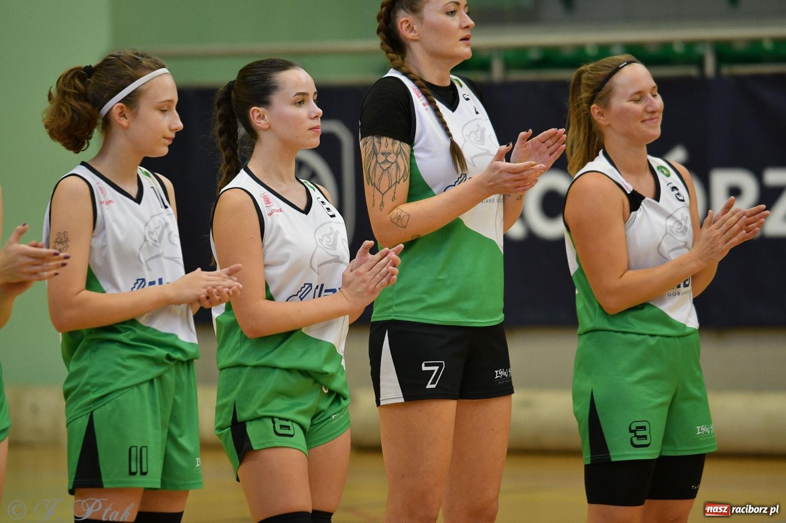 Zdjęcie w galerii na portalu naszraciborz.pl: Koszykówka. Porażka RKK AZS Racibórz na inaugurację sezonu [FOTO i WIDEO] wiadomości z regionu