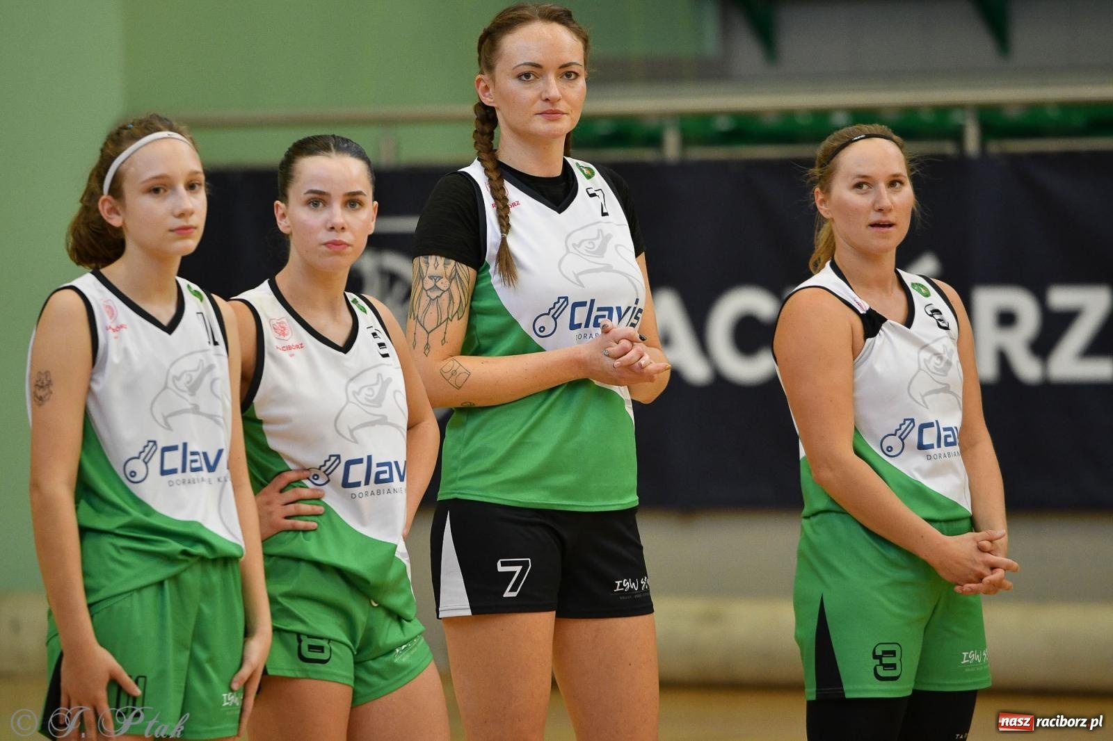 Zdjęcie w galerii na portalu naszraciborz.pl: Koszykówka. Porażka RKK AZS Racibórz na inaugurację sezonu [FOTO i WIDEO] wiadomości z regionu