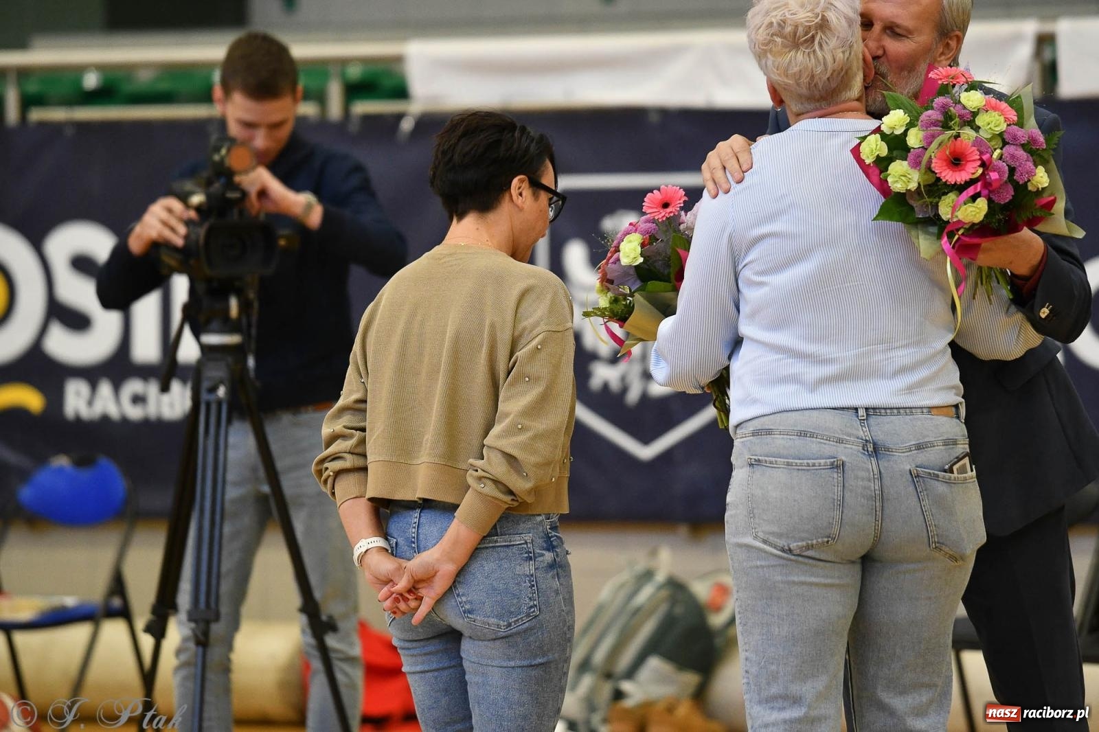 Zdjęcie w galerii na portalu naszraciborz.pl: Koszykówka. Porażka RKK AZS Racibórz na inaugurację sezonu [FOTO i WIDEO] wiadomości z regionu