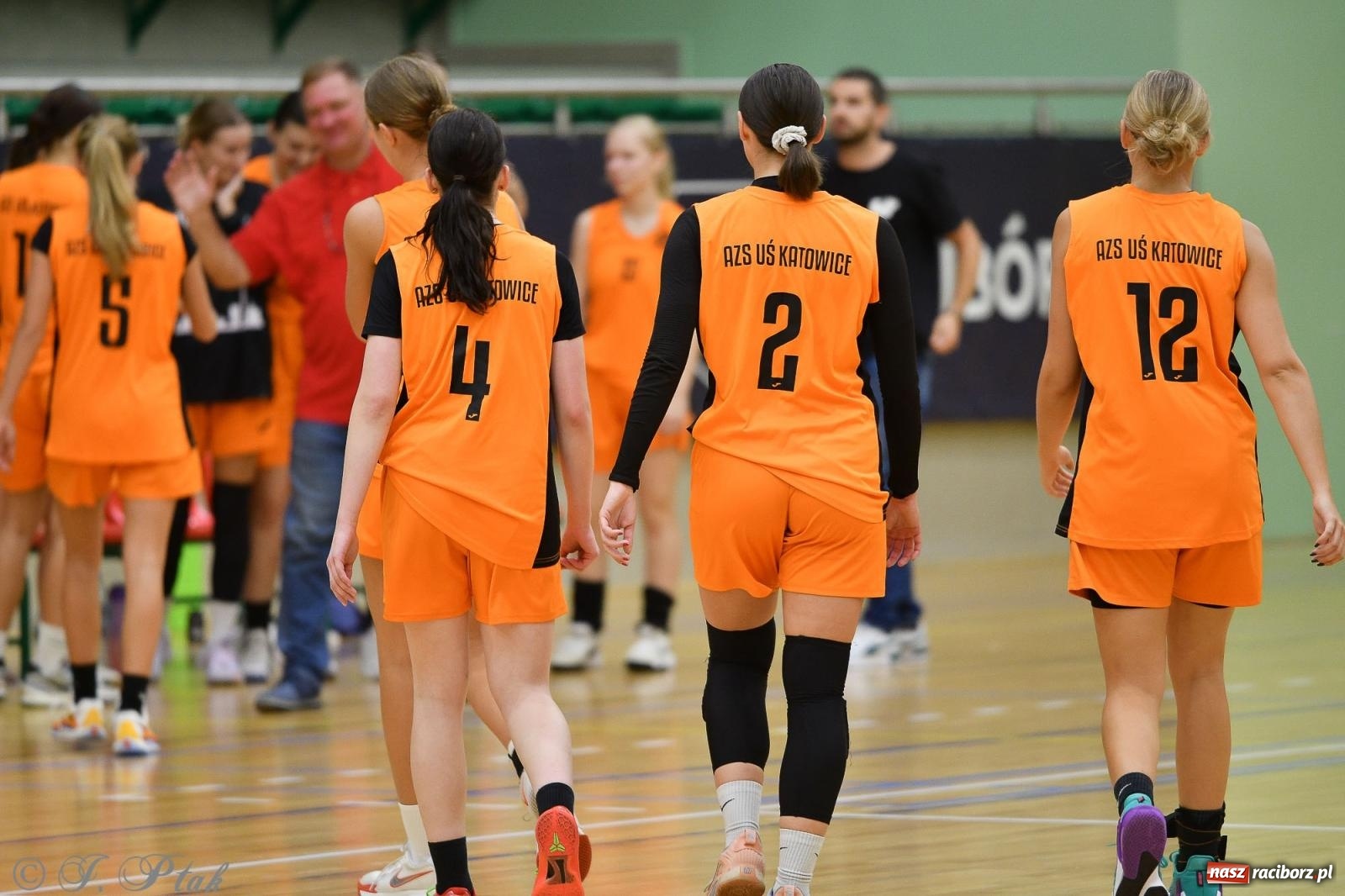 Zdjęcie w galerii na portalu naszraciborz.pl: Koszykówka. Porażka RKK AZS Racibórz na inaugurację sezonu [FOTO i WIDEO] wiadomości z regionu