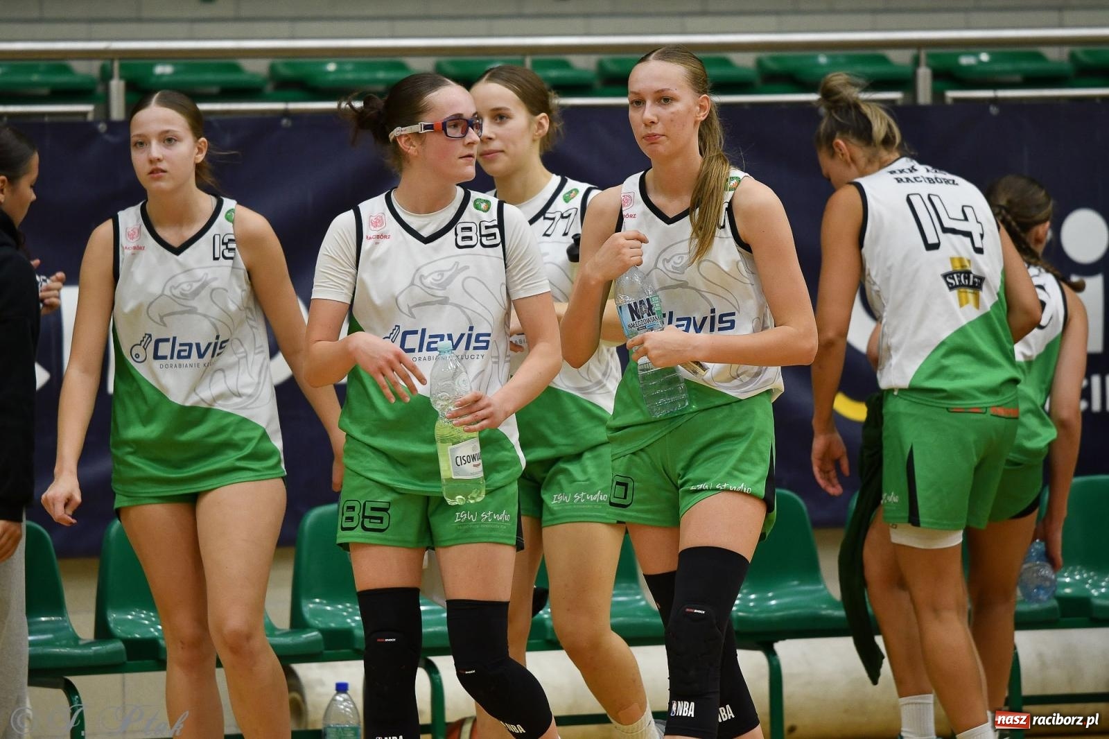 Zdjęcie w galerii na portalu naszraciborz.pl: Koszykówka. Porażka RKK AZS Racibórz na inaugurację sezonu [FOTO i WIDEO] wiadomości z regionu