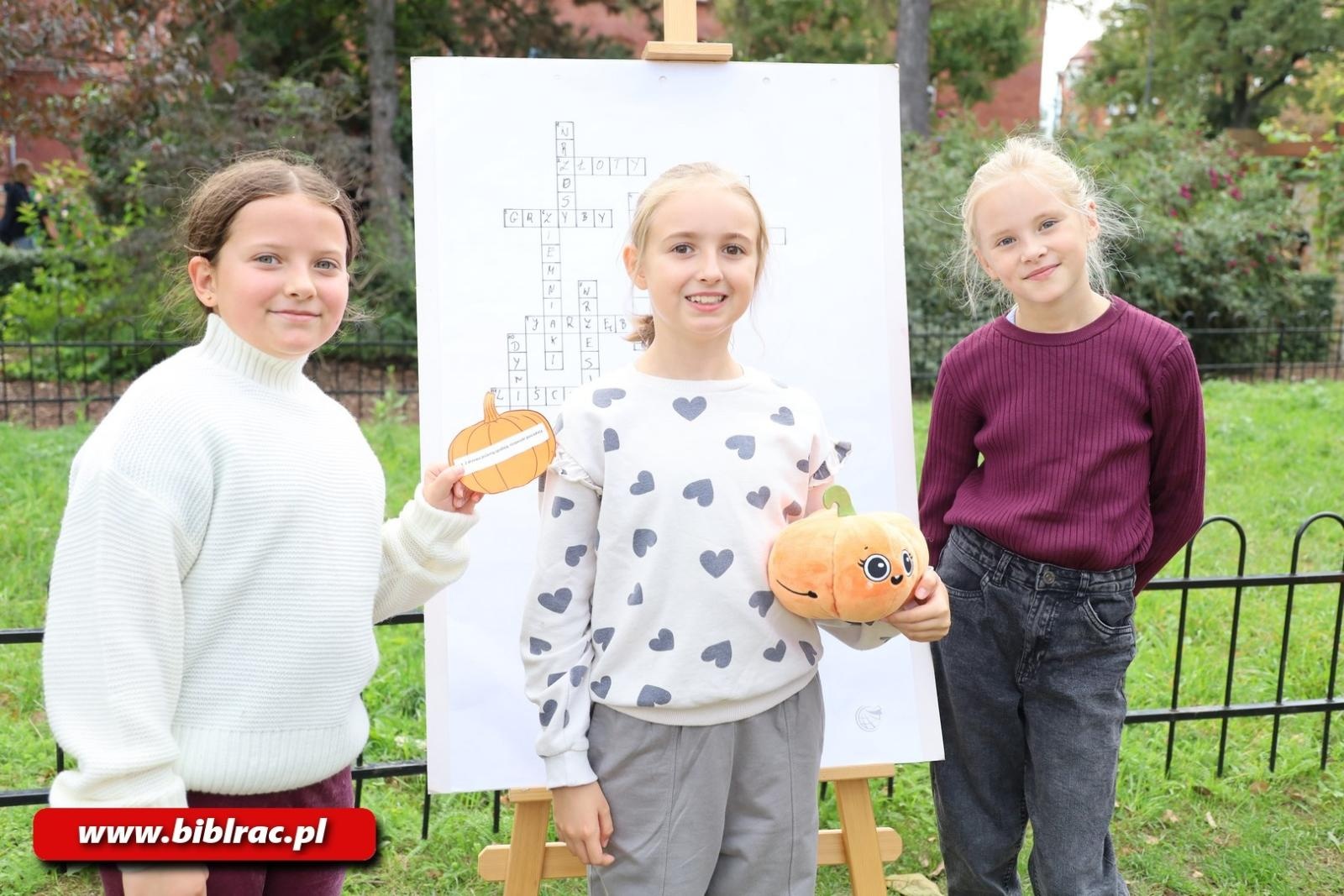 Zdjęcie w galerii na portalu naszraciborz.pl: Biblioteka na raciborskim Święcie Dyni wiadomości z regionu