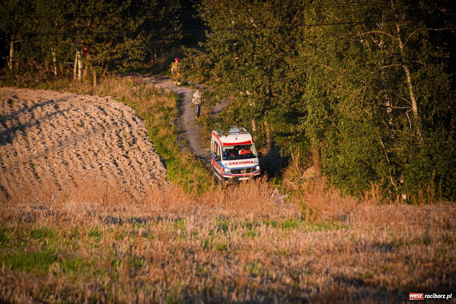 Zdjęcie w galerii na portalu naszraciborz.pl: Śmigłowiec LPR lądował w Raciborzu-Brzeziu [FOTO i WIDEO] wiadomości z regionu