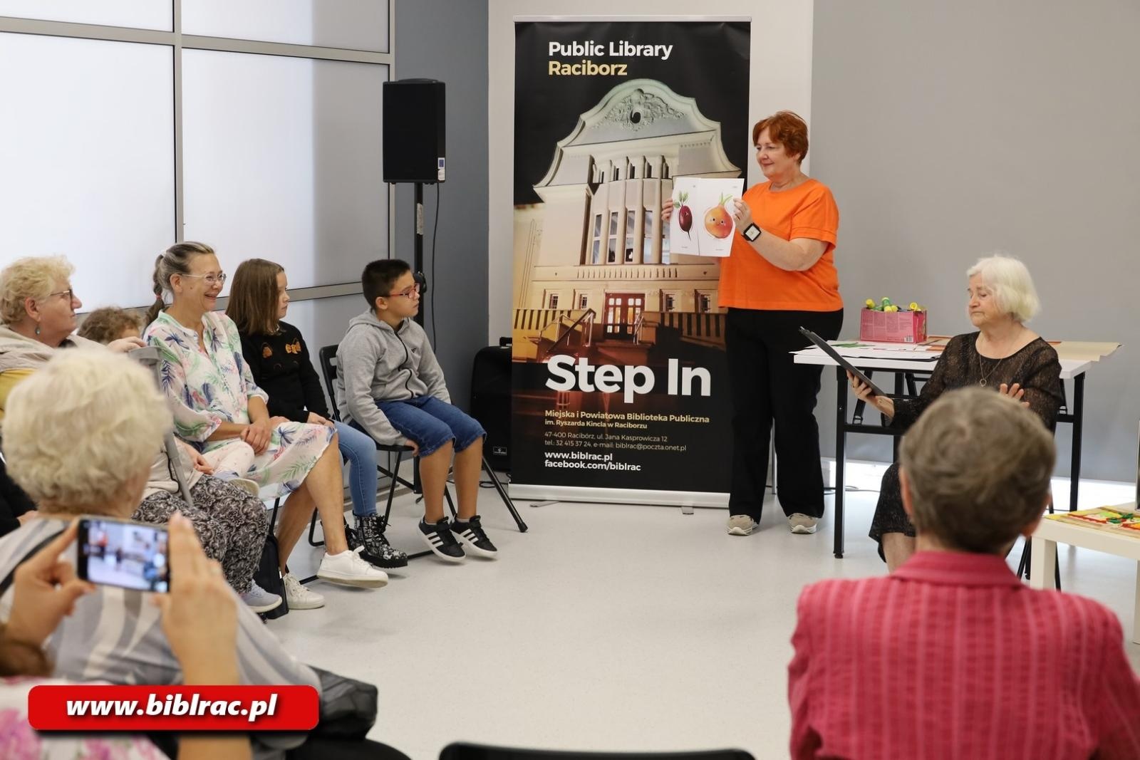 Zdjęcie w galerii na portalu naszraciborz.pl: W bibliotece uczczono Międzynarodowy Dzień Głuchych wiadomości z regionu