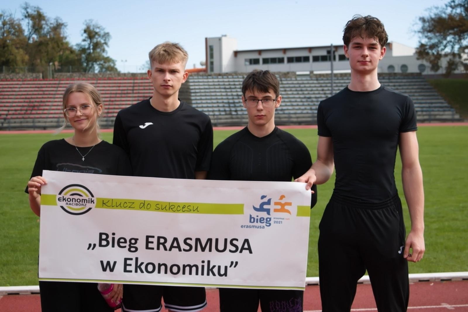 Zdjęcie w galerii na portalu naszraciborz.pl: IV Bieg Erasmusa w Ekonomiku [FOTO] wiadomości z regionu