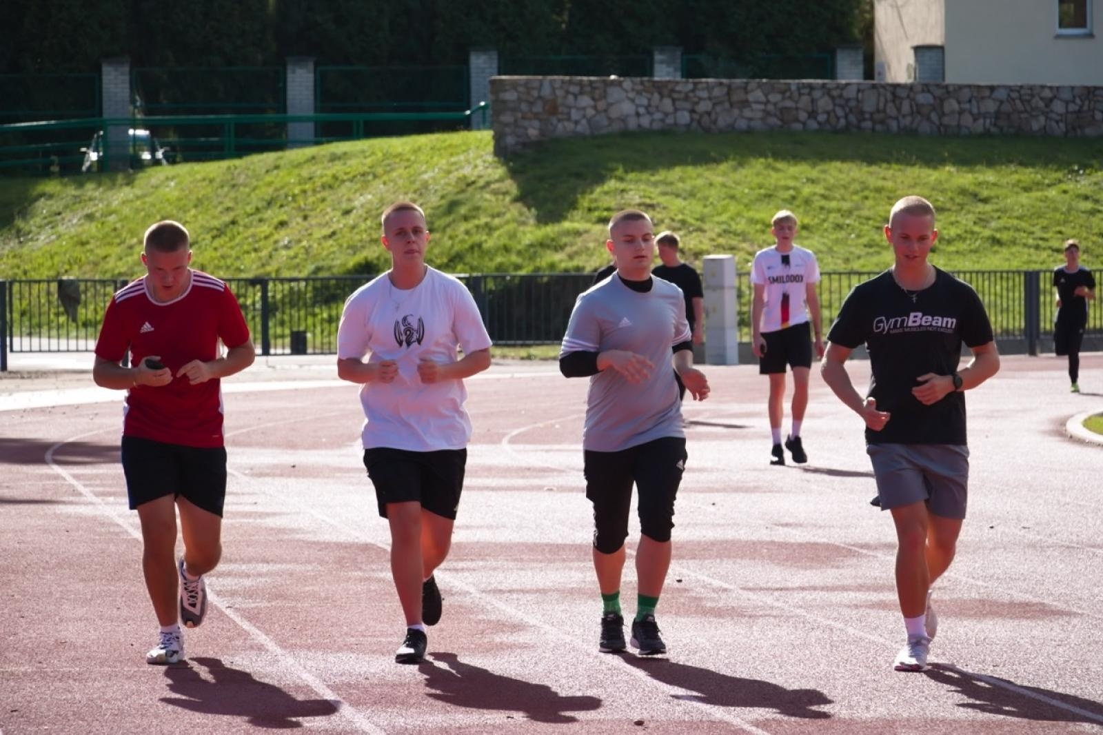 Zdjęcie w galerii na portalu naszraciborz.pl: IV Bieg Erasmusa w Ekonomiku [FOTO] wiadomości z regionu