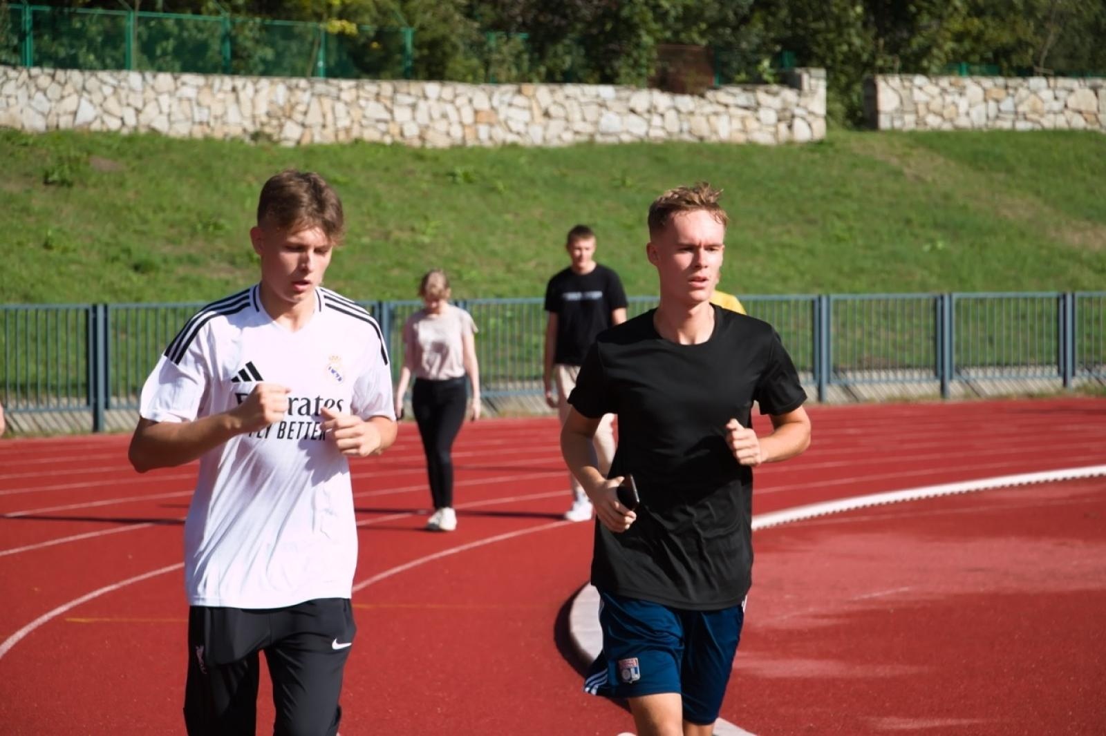 Zdjęcie w galerii na portalu naszraciborz.pl: IV Bieg Erasmusa w Ekonomiku [FOTO] wiadomości z regionu