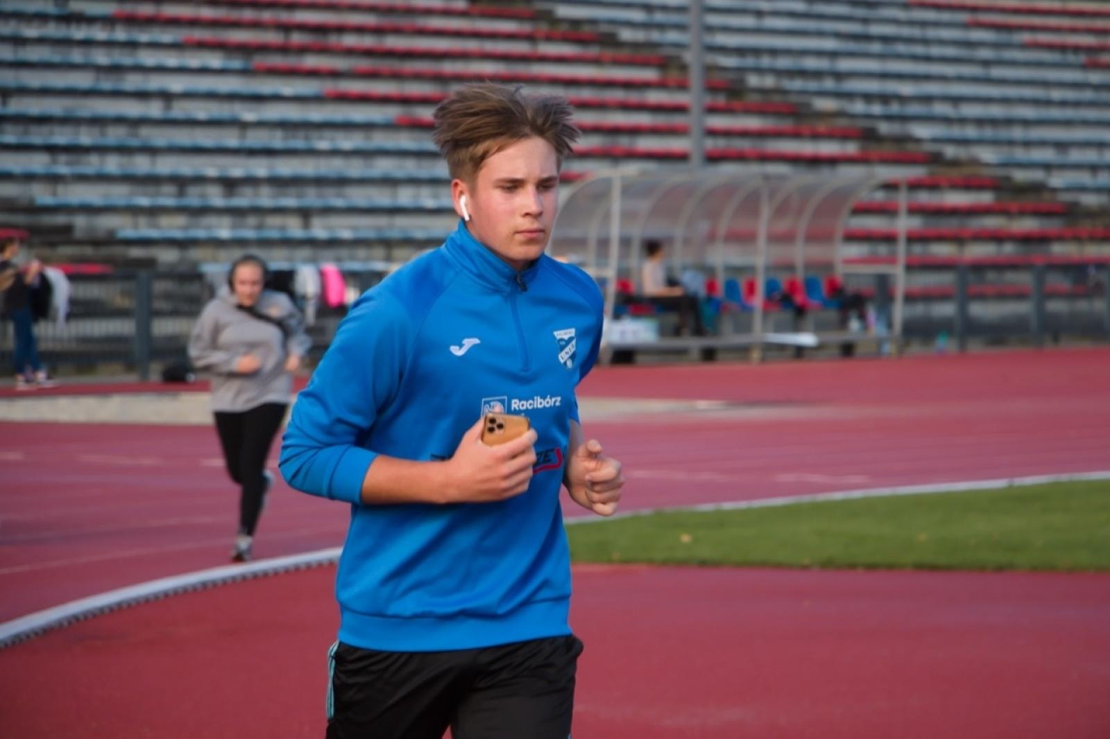 Zdjęcie w galerii na portalu naszraciborz.pl: IV Bieg Erasmusa w Ekonomiku [FOTO] wiadomości z regionu