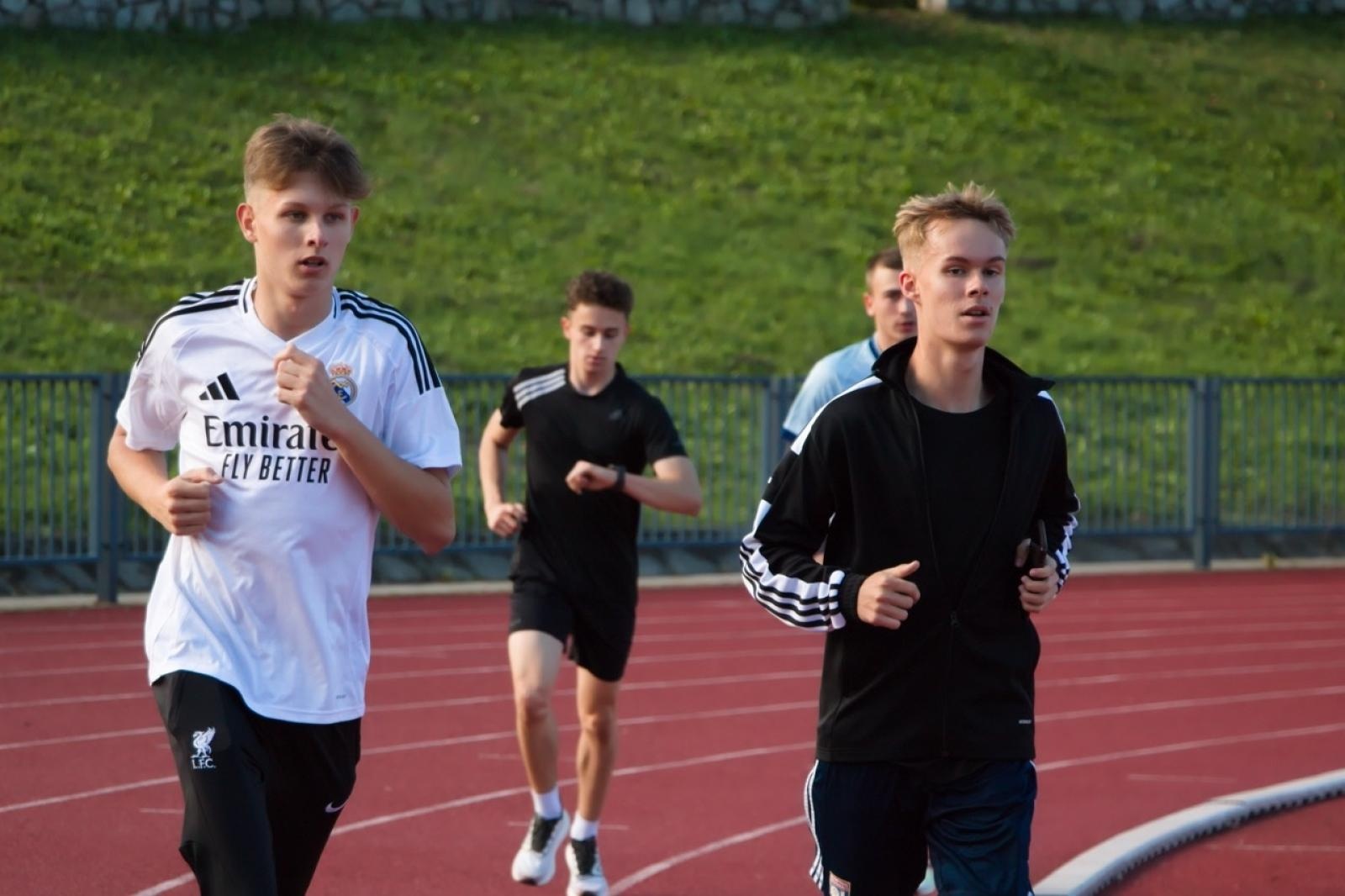 Zdjęcie w galerii na portalu naszraciborz.pl: IV Bieg Erasmusa w Ekonomiku [FOTO] wiadomości z regionu
