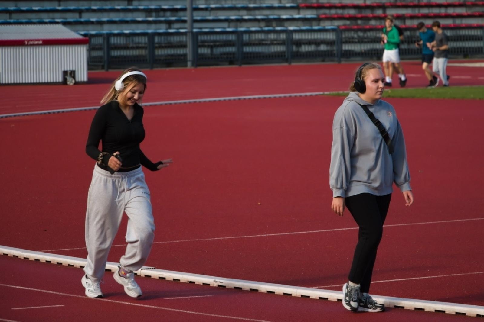 Zdjęcie w galerii na portalu naszraciborz.pl: IV Bieg Erasmusa w Ekonomiku [FOTO] wiadomości z regionu